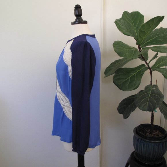 MADISON MARCUS 100% Silk Blue Lace Blouse - Picture 9 of 11